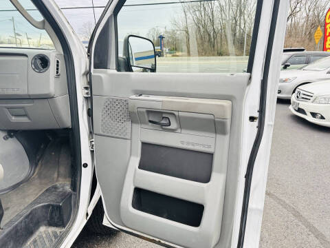 2013 Ford E-Series E-250