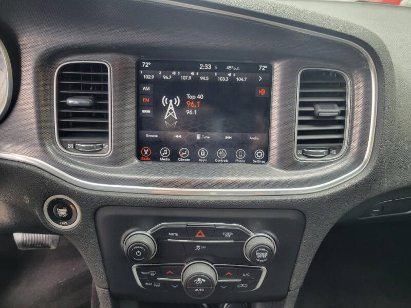 2017 Dodge Charger SXT