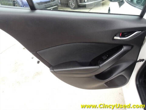 2017 Mazda MAZDA3 Sport