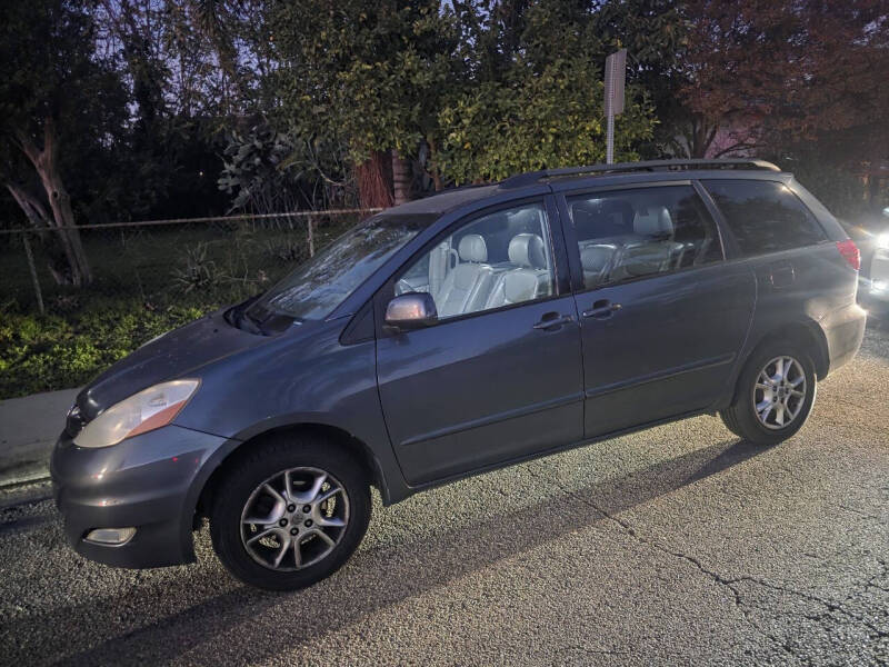 2006 Toyota Sienna XLE Limited's photo