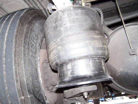 2002 Freightliner FL70