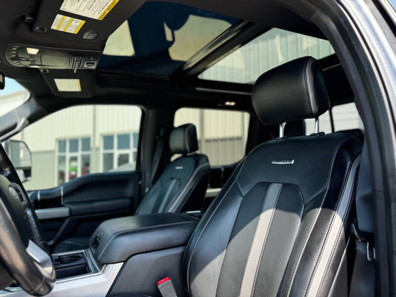 2019 Ford F-250 Super Duty Platinum photo 12