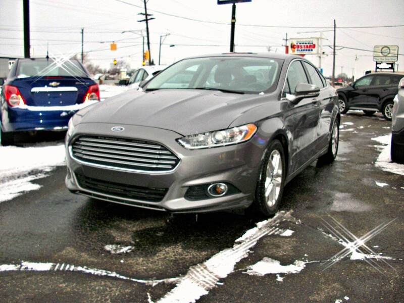 2014 Ford Fusion SE's photo