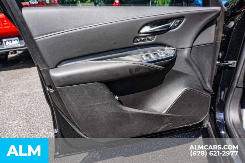 2025 Cadillac XT4 Premium Luxury