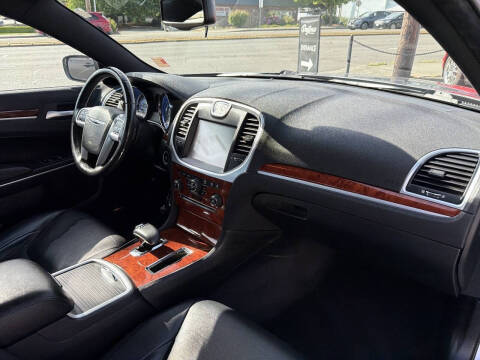 2013 Chrysler 300
