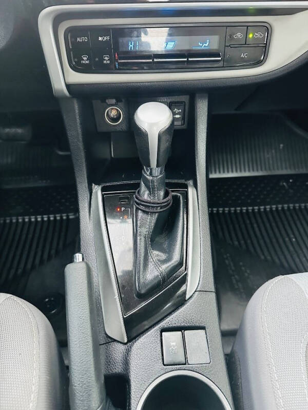 2018 Toyota Corolla LE