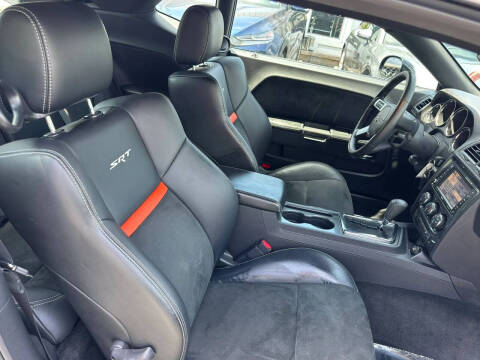 2008 Dodge Challenger SRT8