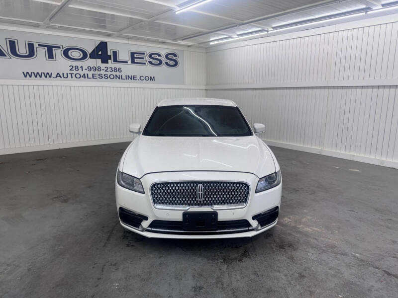 2017 Lincoln Continental Premiere