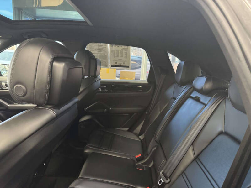 2023 Porsche Cayenne