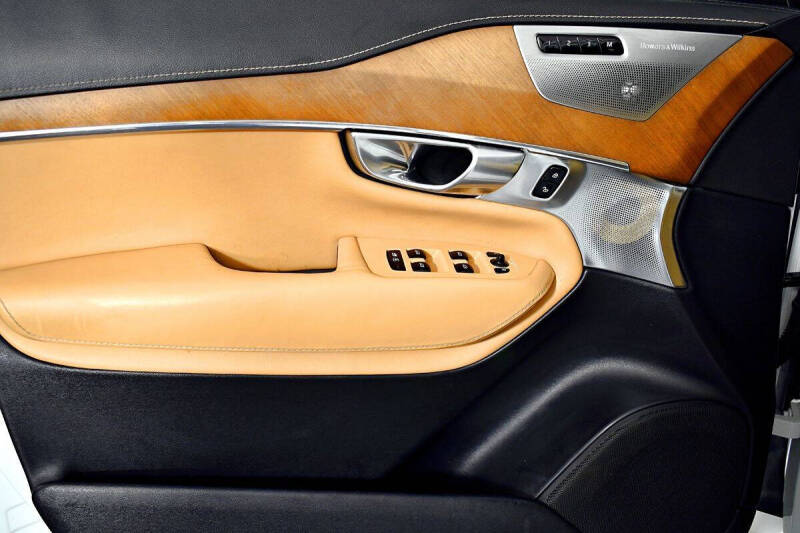 2018 Volvo XC90 T6 Inscription