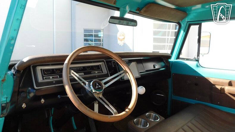 1969 Dodge D200 Pickup