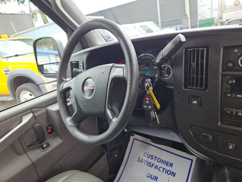 2016 GMC Savana 3500