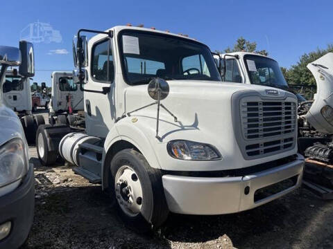 2013 Freightliner M2 112