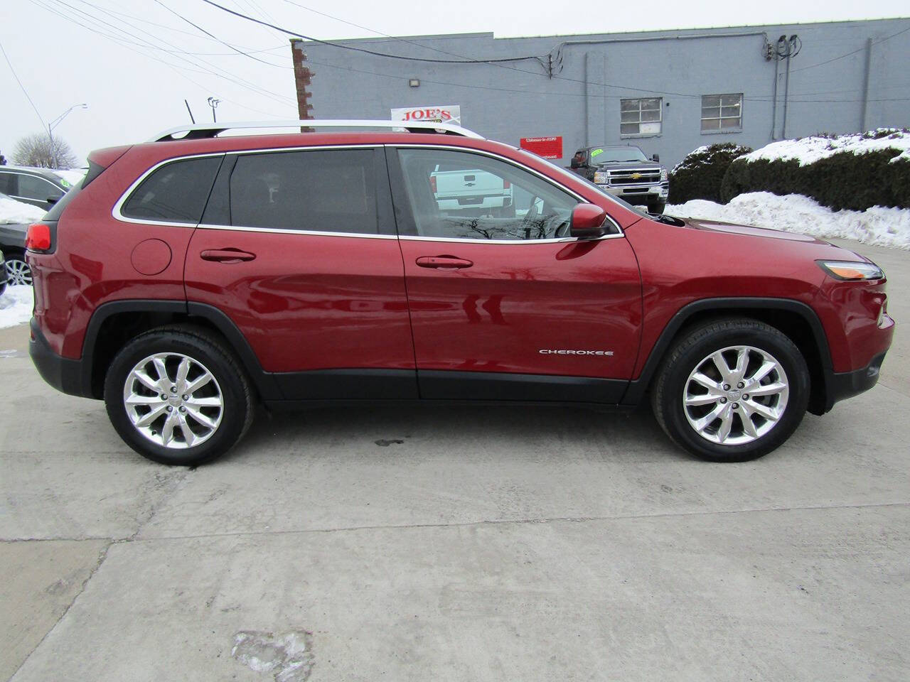 2016 Jeep Cherokee for sale at Joe s Preowned Autos in Moundsville, WV