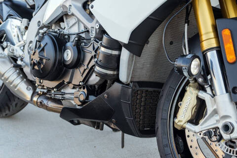2015 Aprilia Tuono V4