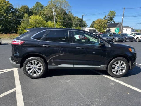 2022 Ford Edge Titanium