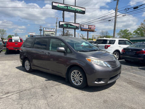 2011 Toyota Sienna XLE 8-Passenger