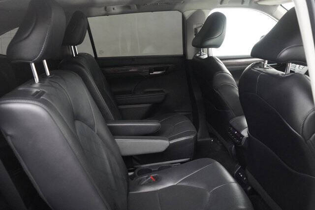 2024 Toyota Highlander Platinum