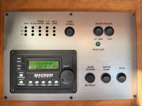 2012 Freightliner XCS Chassis