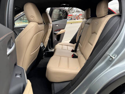 2025 Cadillac XT4 Premium Luxury