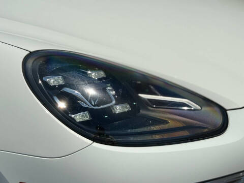 2016 Porsche Cayenne S E-Hybrid