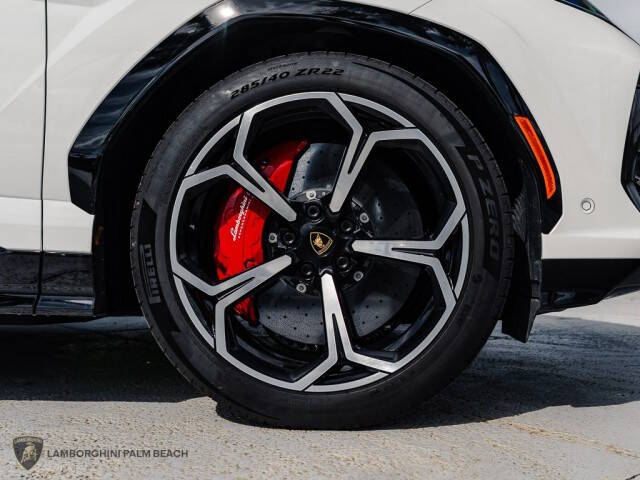 2025 Lamborghini Urus SE