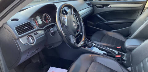 2015 Volkswagen Passat 1.8T SE