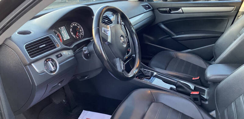 2015 Volkswagen Passat 1.8T SE