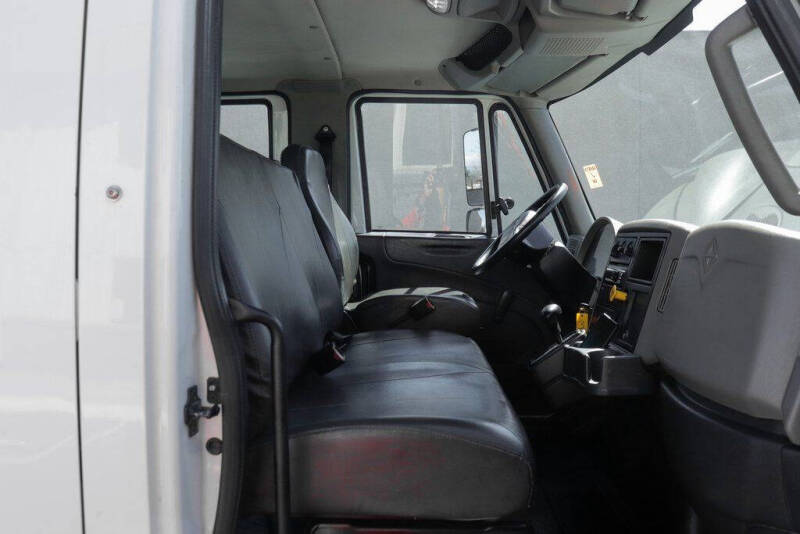 2017 International DuraStar 4300