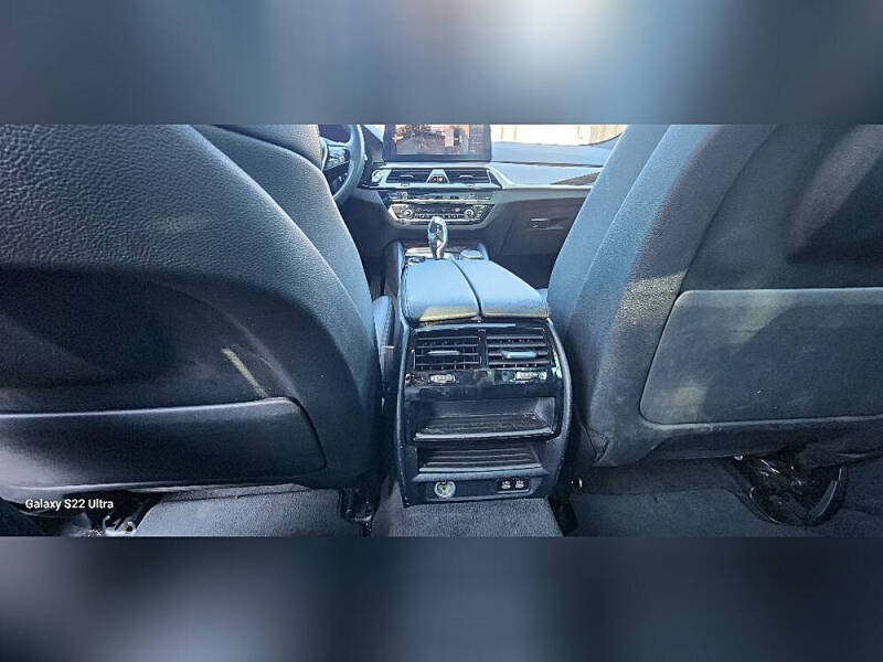 2021 BMW 5 Series 530i