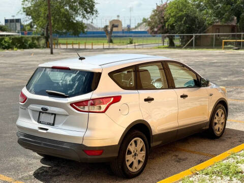 2016 Ford Escape S