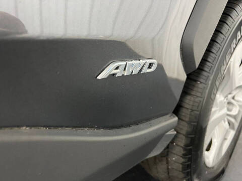 2020 Toyota RAV4 Hybrid LE