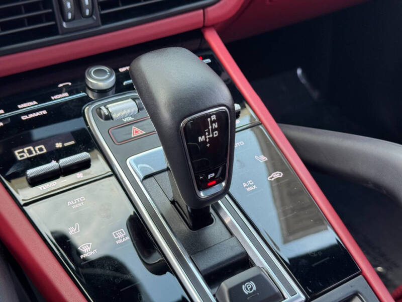 2023 Porsche Cayenne