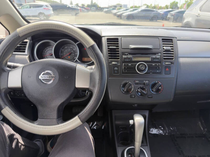 2012 Nissan Versa 1.8 S