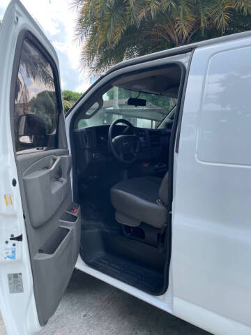 2018 GMC Savana 2500