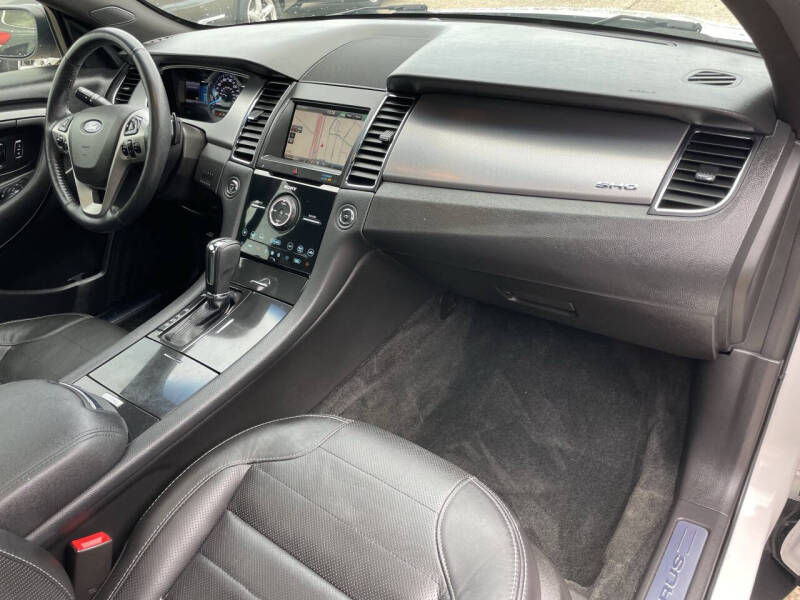 2015 Ford Taurus SHO