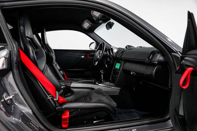 2012 Porsche Cayman R