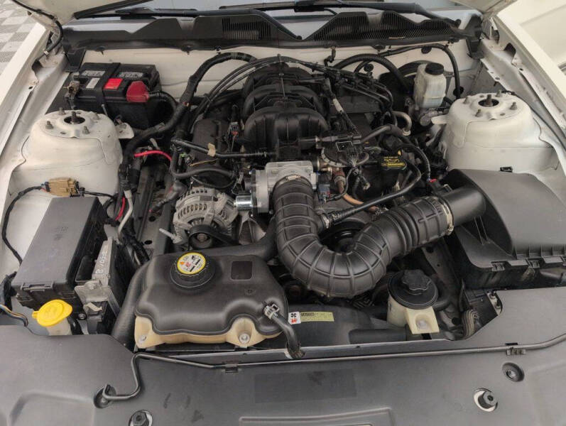 2010 Ford Mustang V6 Premium