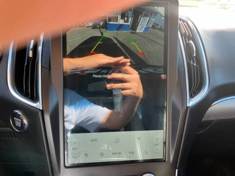 2021 Ford Edge Titanium