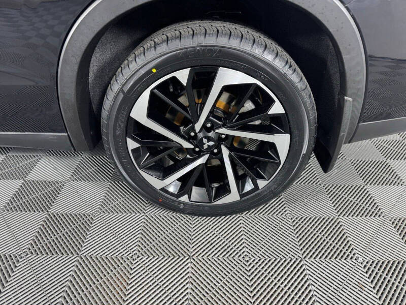 2022 Mitsubishi Outlander SE