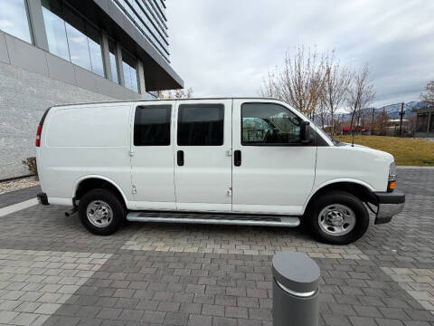 2024 Chevrolet Express 2500