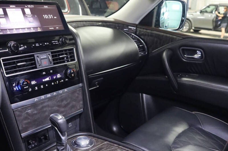 2024 Nissan Armada Platinum