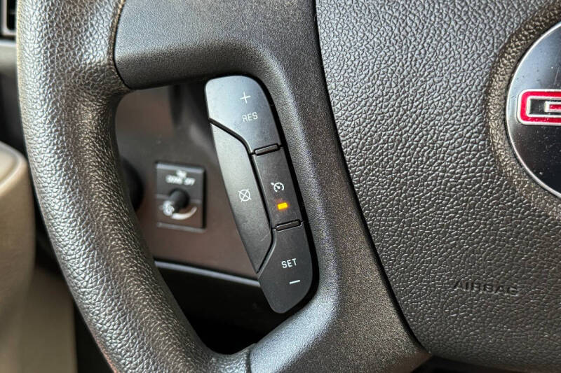 2022 GMC Savana 2500