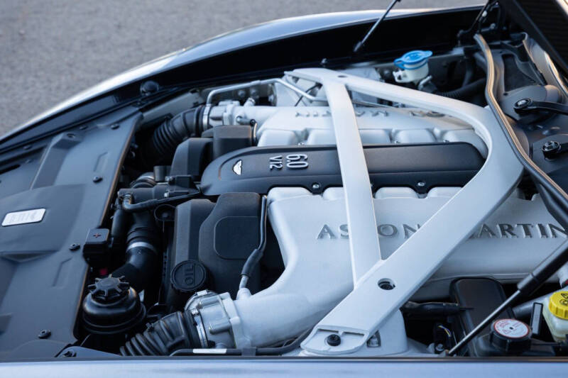 2014 Aston Martin Vanquish