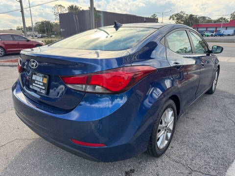 2015 Hyundai Elantra SE