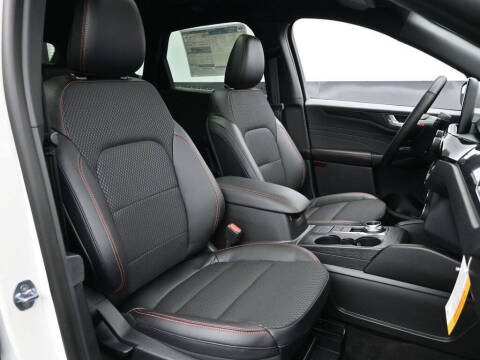 2025 Ford Escape Hybrid ST-Line Select