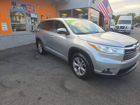 2014 Toyota Highlander LE