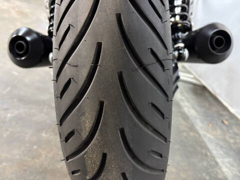 2022 Moto Guzzi V7 Stone