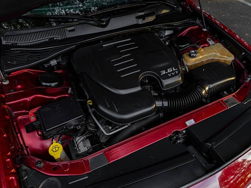 2018 Dodge Challenger SXT Plus