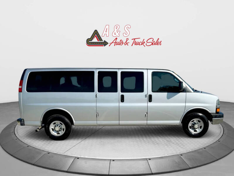 2016 Chevrolet Express LT 3500